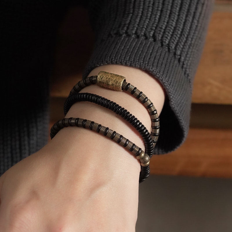 Resonance Ebony | Coil Bracelet
